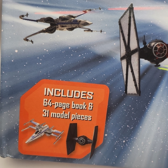 Disney Star Wars Boulders Star fighters Book and Models NWT - Picture 3 of 11